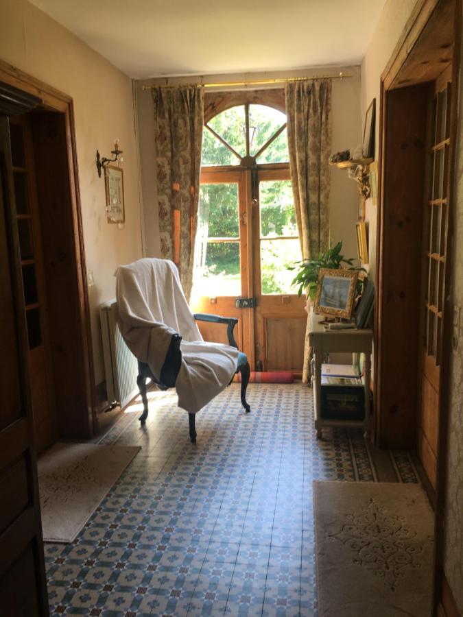 Au Charme Des Pommiers Bed & Breakfast Thiberville Exterior photo