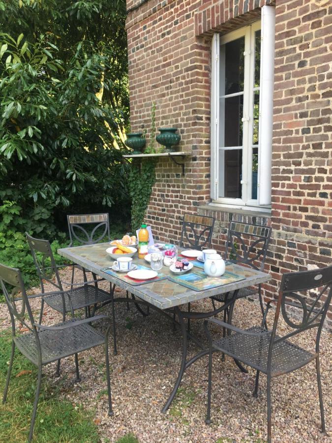 Au Charme Des Pommiers Bed & Breakfast Thiberville Exterior photo