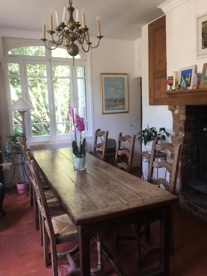 Au Charme Des Pommiers Bed & Breakfast Thiberville Exterior photo